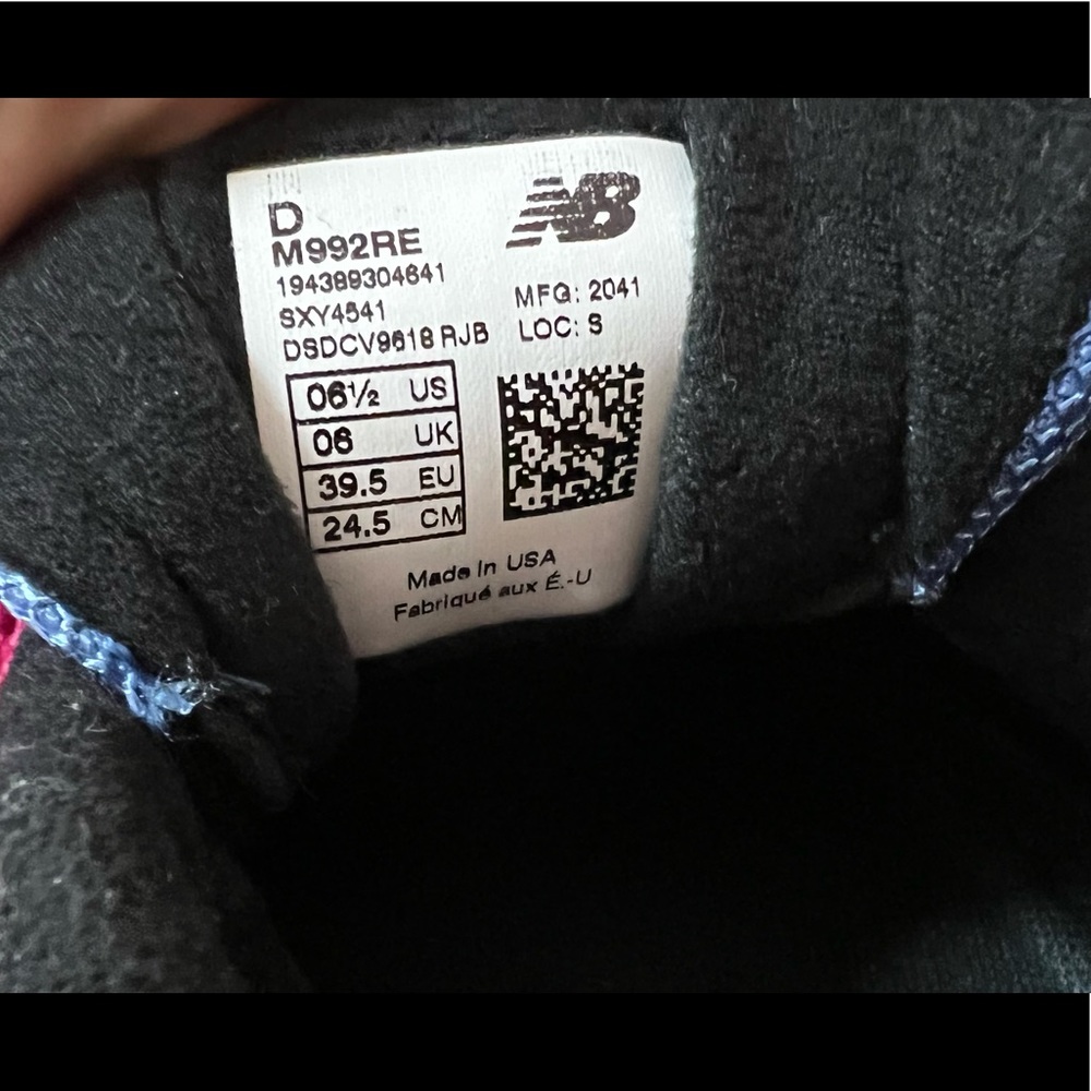 New Balance Sneakers Size 8 - Picture 4 of 6